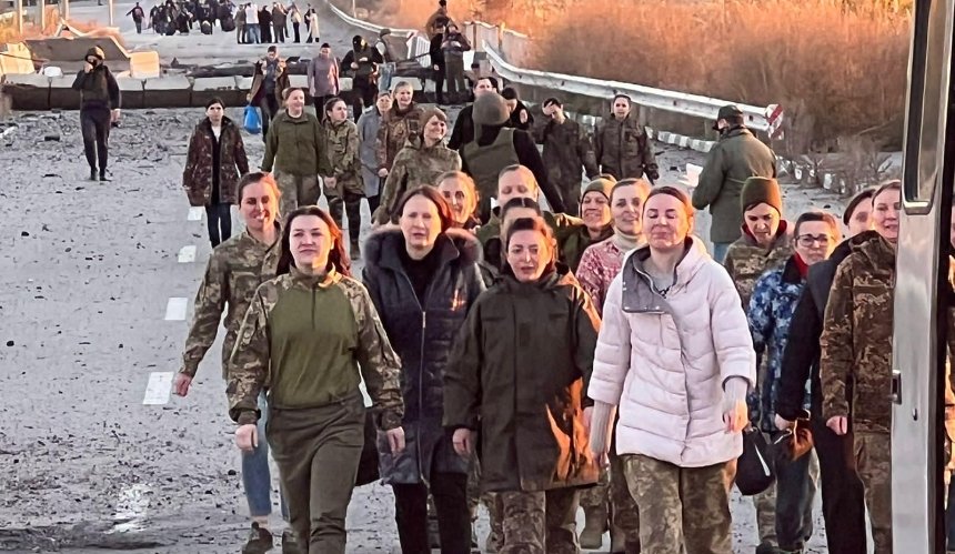 З російського полону повернулися 108 українських жінок