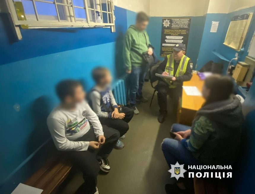 Десятирічний хлопець налякав пасажирів метро Києва