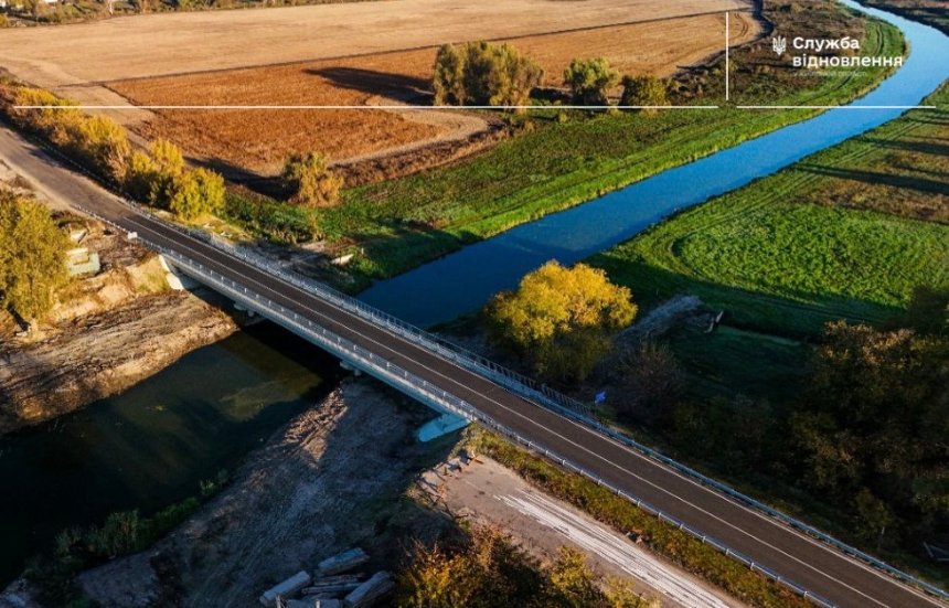 На Київщині відбудували міст, зруйнований на початку повномасштабної війни у березні 2022 року: подробиці