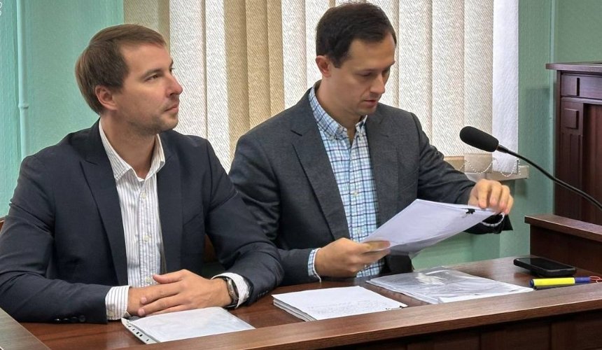 Суд взяв під варту Водія Mercedes-Benz, який побив велосипедиста у Києві