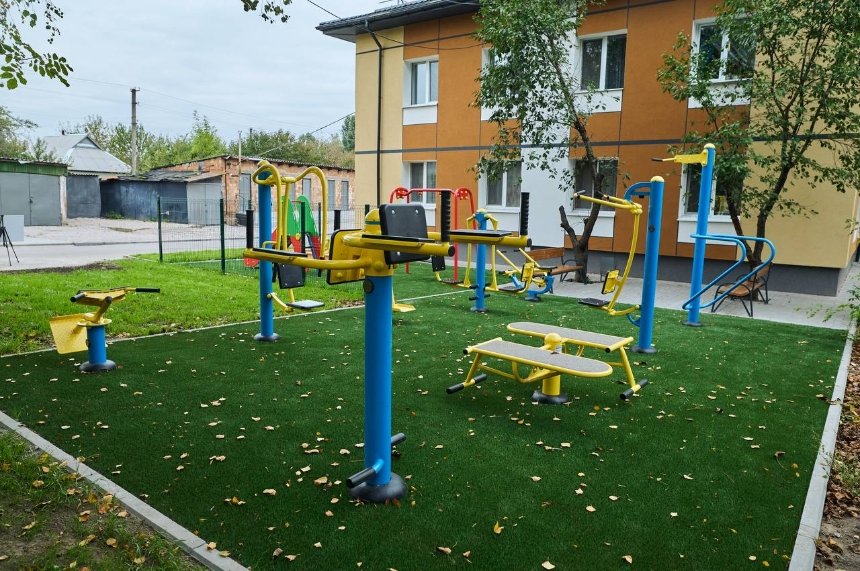 У Бородянці відновлюють житло за новим підходом
