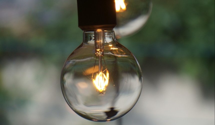 Стабілізаційні відключення у Києві та області 28 жовтня: коли не буде світла