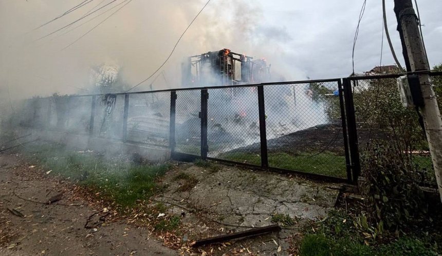 Денна дронова атака на Київ 12 жовтня: є постраждалі та падіння уламків у трьох районах