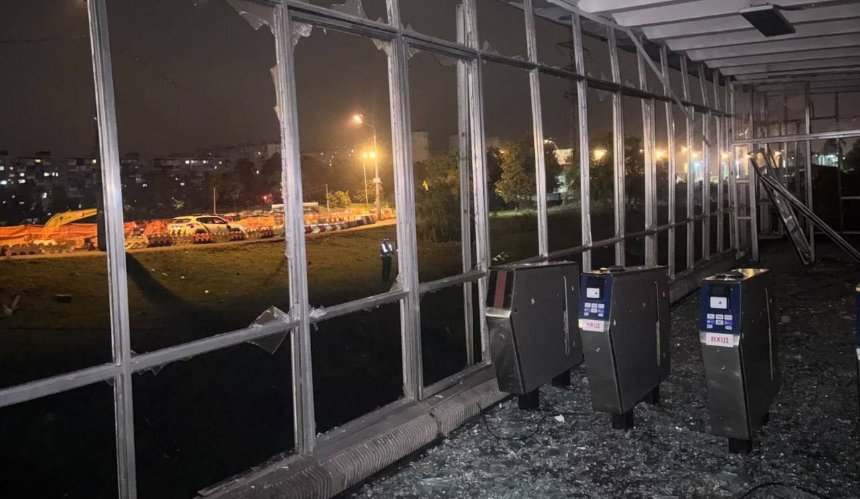 Обстрілом 19 жовтня пошкоджено станцію метро "Чернігівська" та колії: що відомо