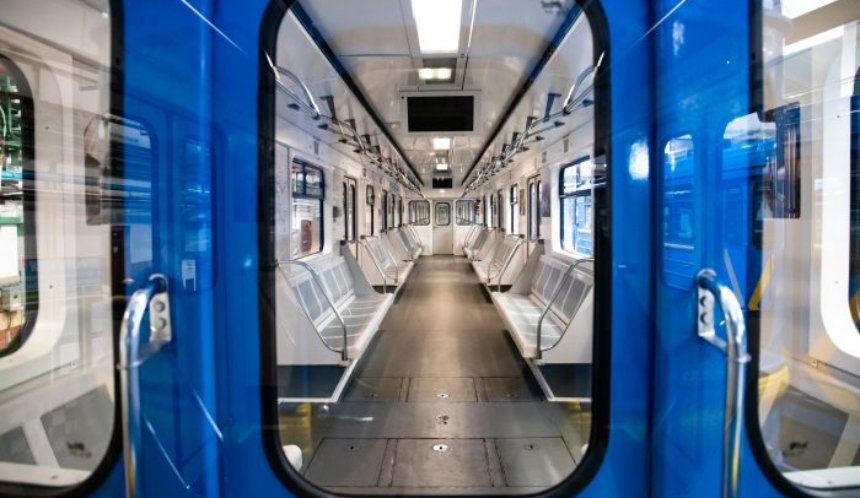 У Києві&nbsp;відновили рух поїздів "зеленою" гілкою метро через Південний міст: деталі