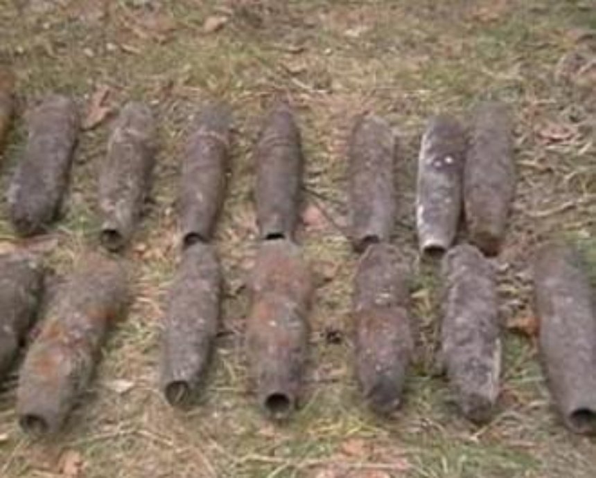 На Печерске нашли 15 снарядов и мину