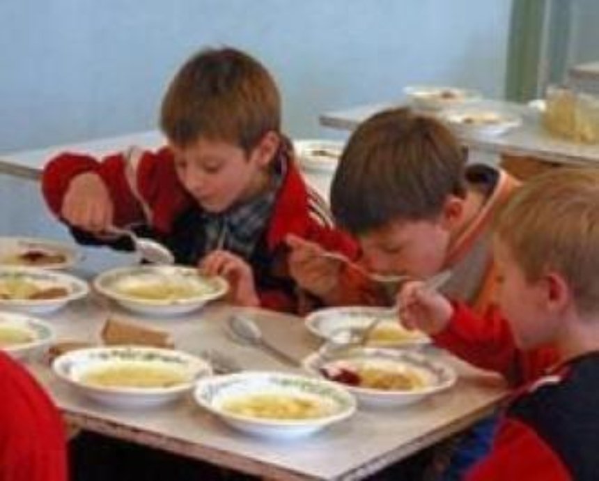 Фактическая стоимость питания для киевских школьников составляет 3,5 грн
