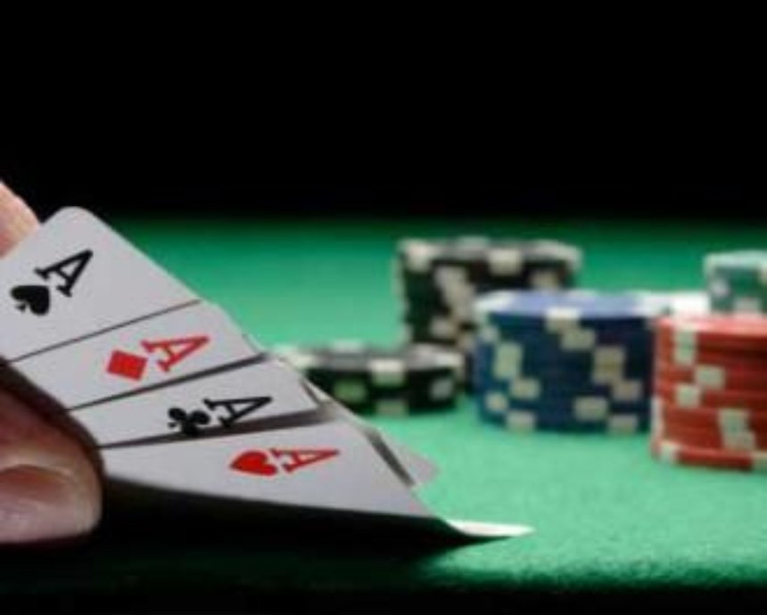 В столице закрывают последние покерные клубы
