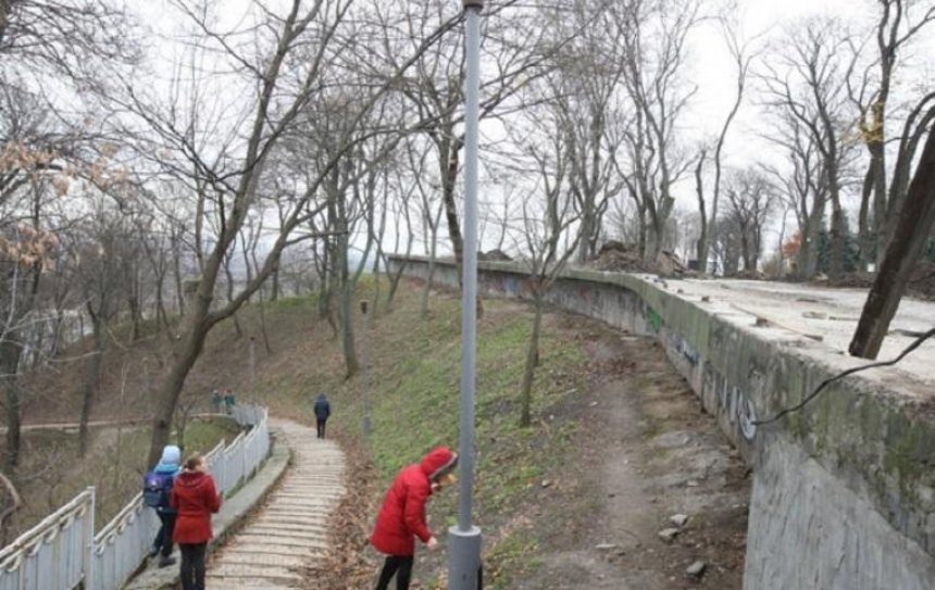 Парк "Владимирская горка" закрыт на реконструкцию (фото)