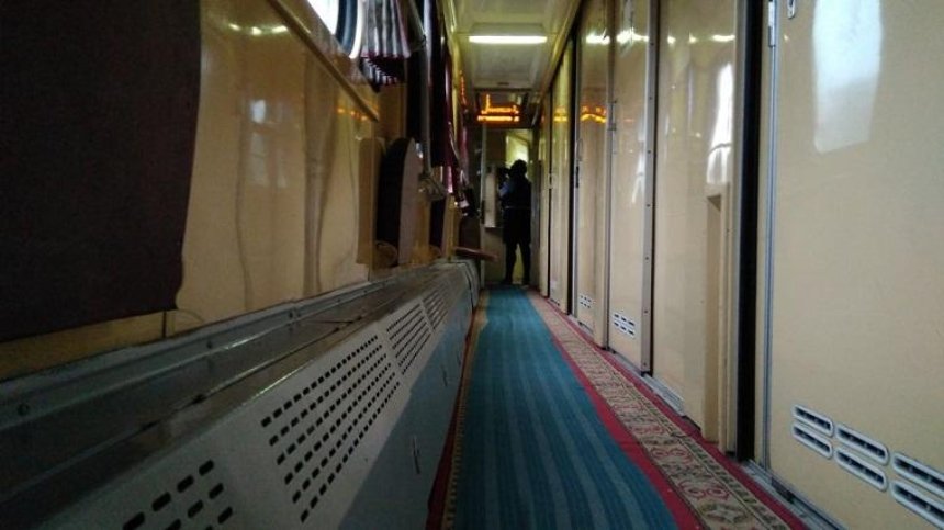 Пассажиры сообщили об отравлении в поезде "Укрзализныци" (фото, видео)