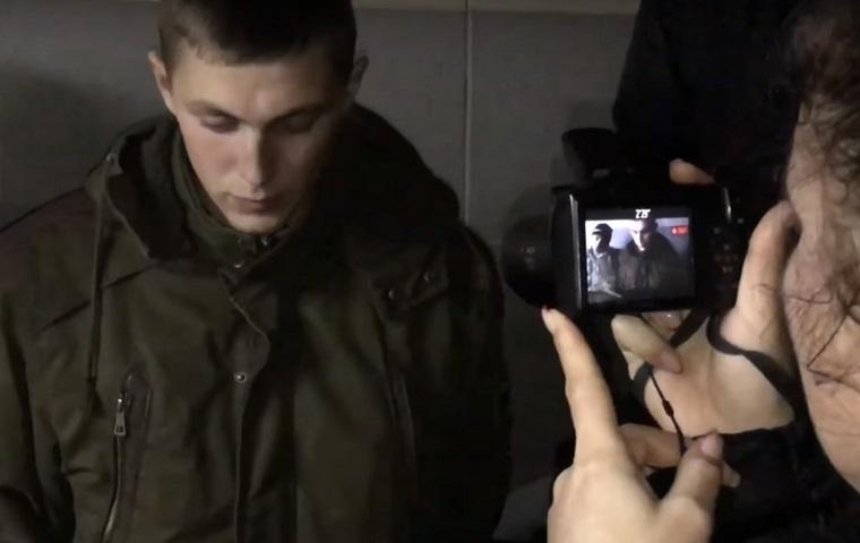 В Киеве "по-голливудски" ограбили мужчину на рынке (фото, видео)