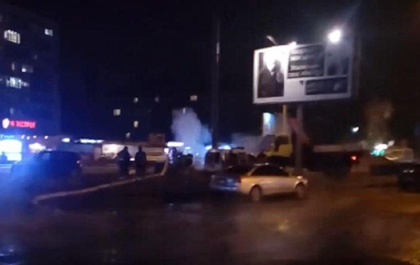 В Соломенском районе произошла авария на теплотрассе (видео)