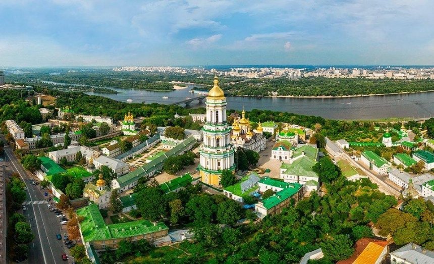 Киев назвали самым "зеленым" мегаполисом Европы