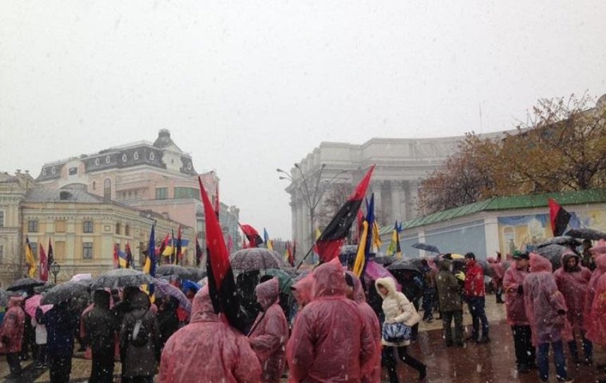 Оппозиция провела в Киеве "Марш возмущенных" (фото)