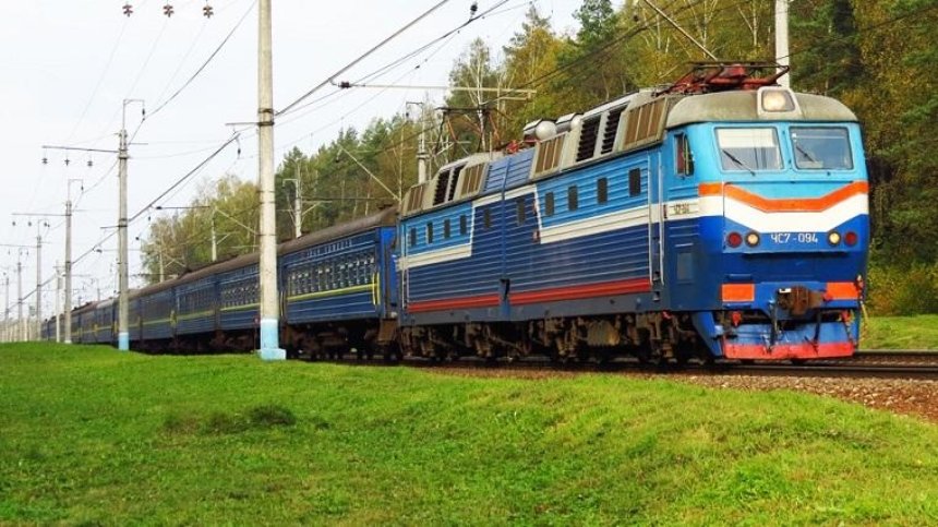 "Укрзализныця" отменила один из пассажирских поездов