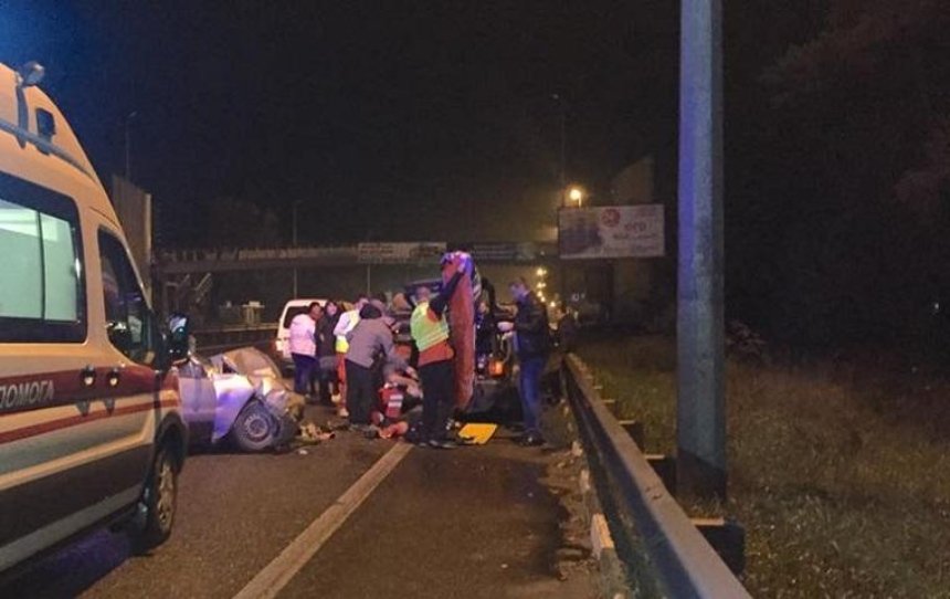 На шоссе в Киеве машина сбила семь человек (фото)