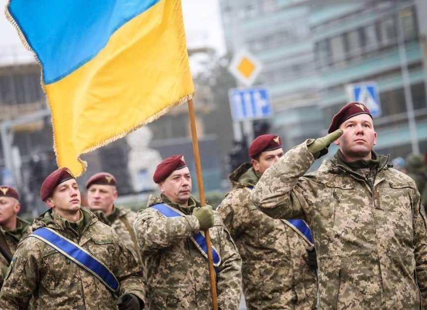 Военное положение: какие ограничения будут действовать в 10 областях Украины