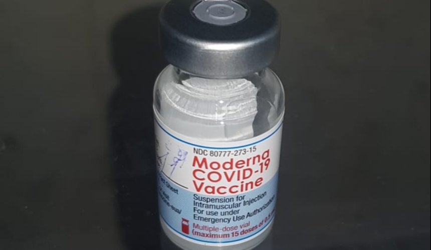 В Украину доставили новую партию вакцины Moderna