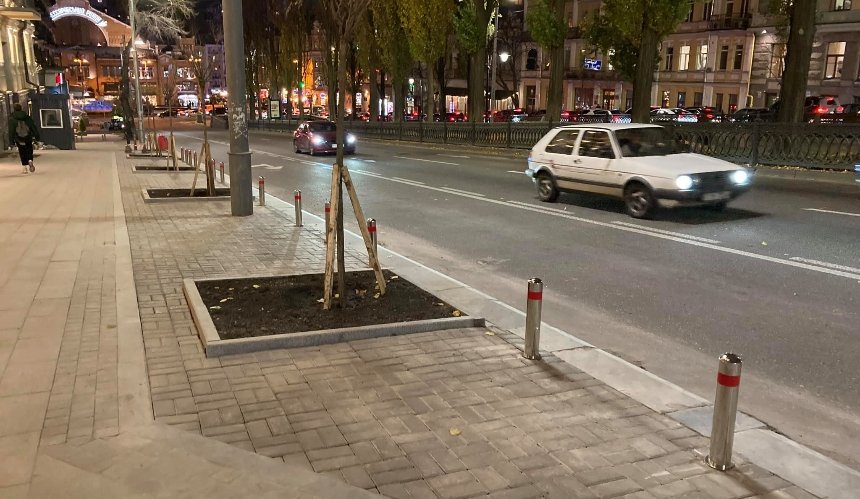 На бульваре Шевченко полностью убрали незаконную парковку
