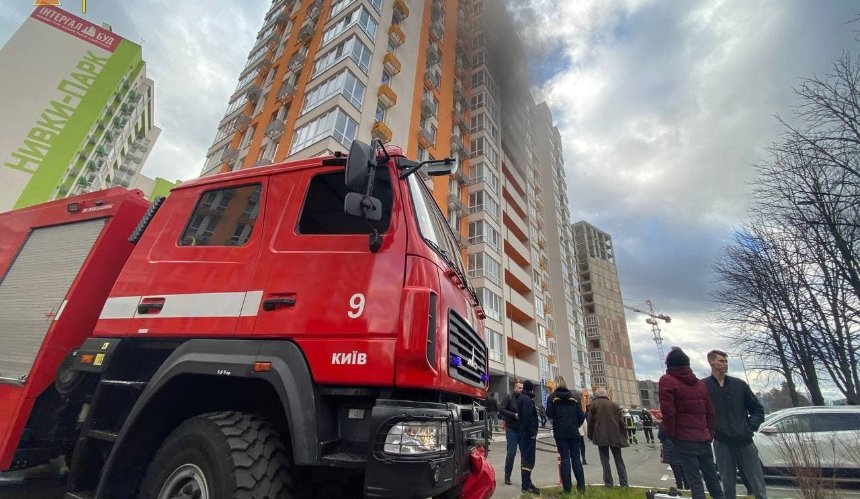 Застройщик «Нивки Парк» озвучил свои версии пожара в жилом комплексе