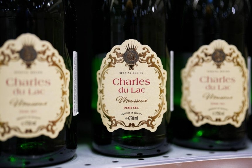 Charles du Lac Demi Blanc Sec