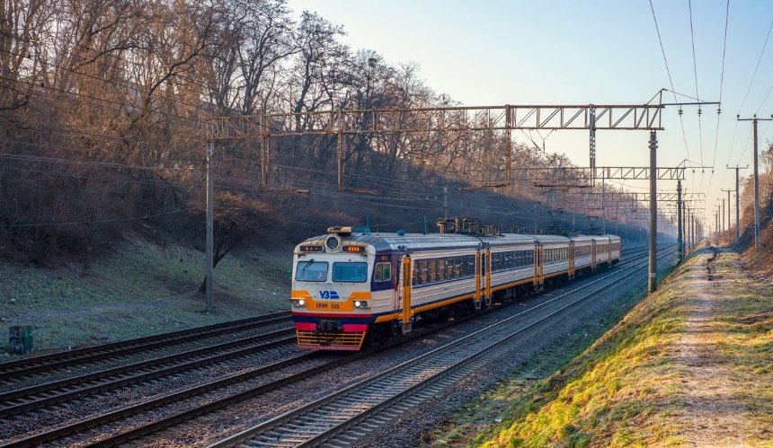 11-15 та 18-22 листопада 2024 року київська міська електричка змінить колії прибуття та відправлення: деталі