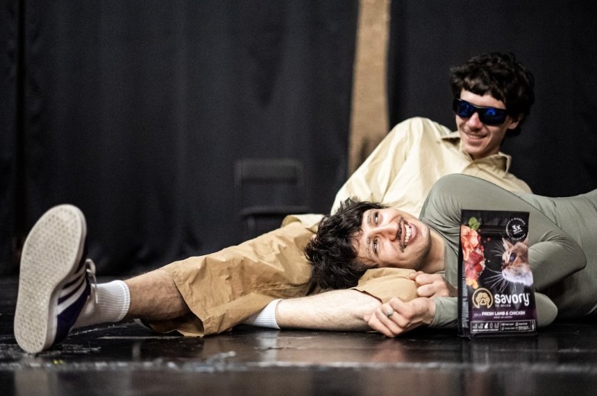 Театральна афіша листопада: Дуже сумна людина