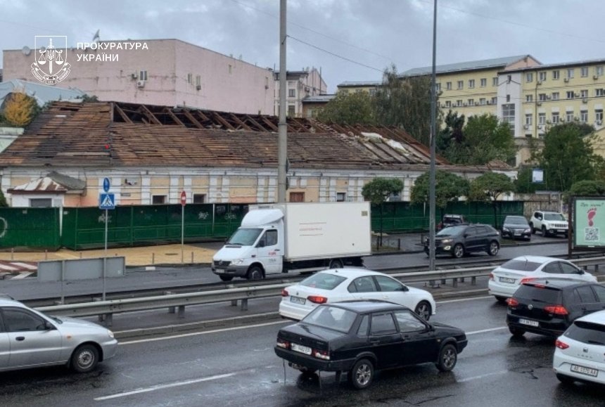 Суд зберіг охоронний статус для "Будівлі лазень купця Михайла Бубнова" у Києві: деталі