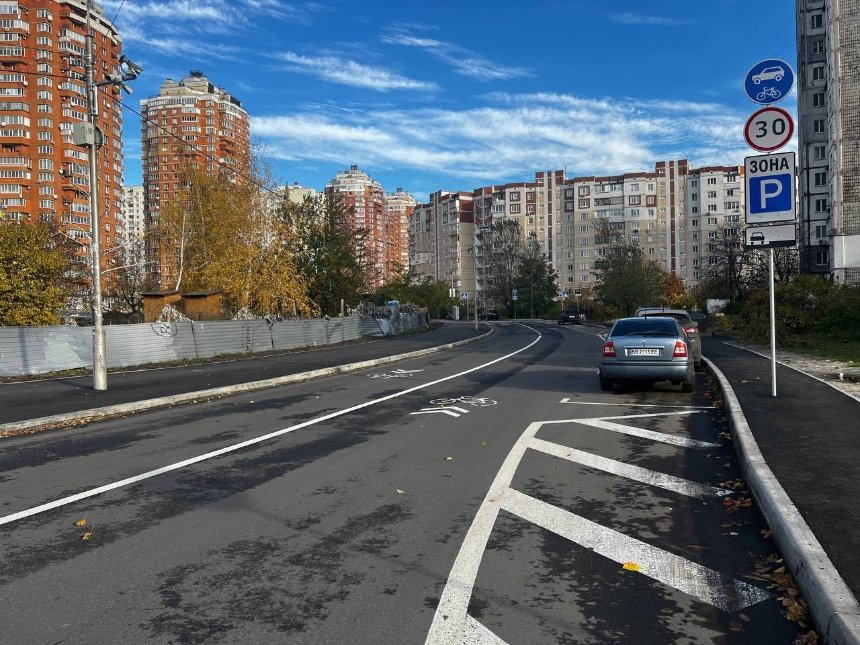 На Троєщині завершили ремонт трьох вулиць