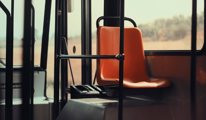 Ремонт на Кирилівській: у Києві змінять маршрути трамваїв та запустять тимчасовий автобус