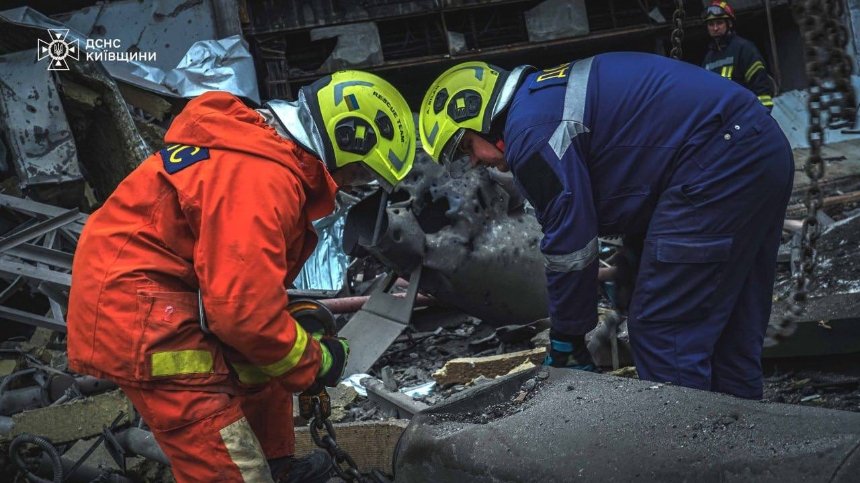 Ліквідація наслідків атаки 8 листопада на Київщині Ліквідація наслідків атаки 8 листопада на Київщині