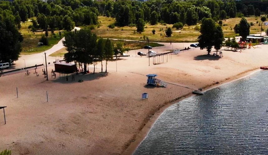 Київ готує пляжі до зими: які проводять роботи