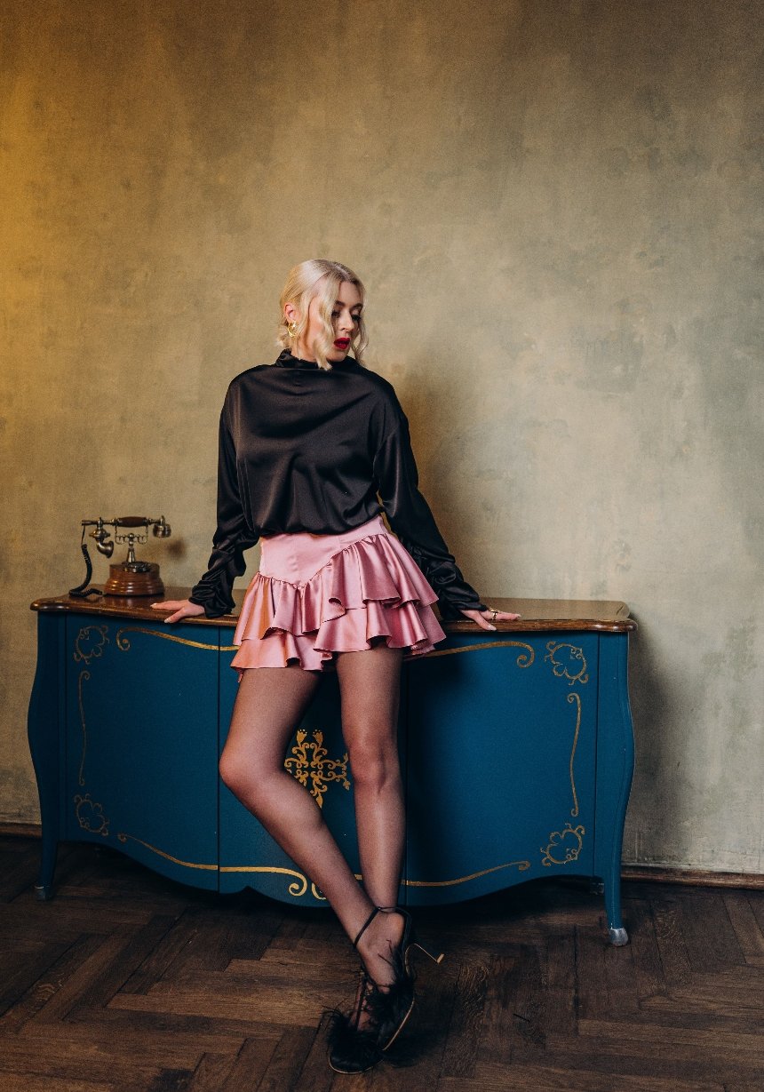 MINT та Тетяна Карікова присвятили дроп легендам Голлівуду MINT та Тетяна Карікова присвятили дроп легендам Голлівуду