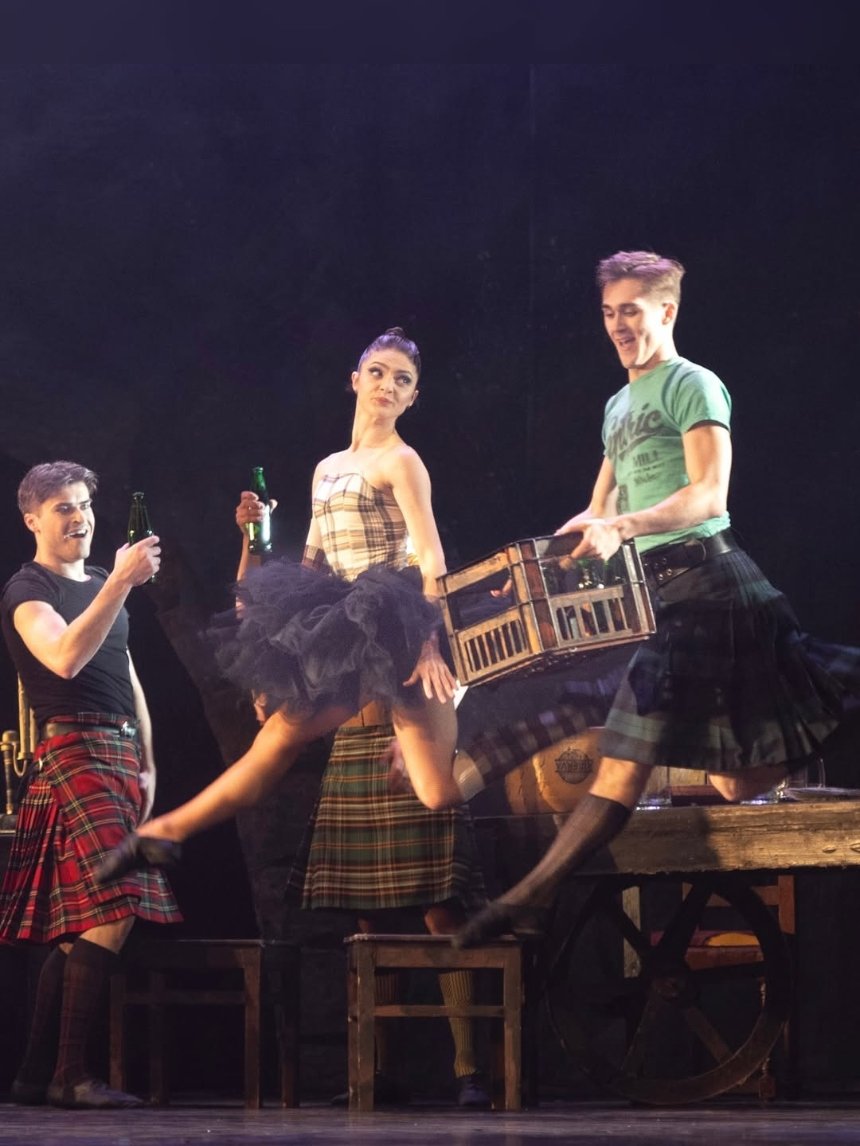 Спектакль "Kyiv Modern Ballet. Дев'ять побачень. In pivo veritas"