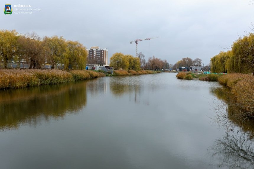 В озера у Бородянці випустили 1300 коропів та білих амурів