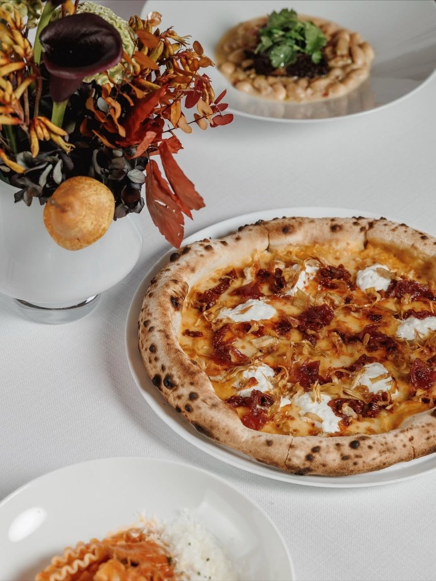 Добірка найкращих закладів Києва з живою музикою: адреси, меню та ціни