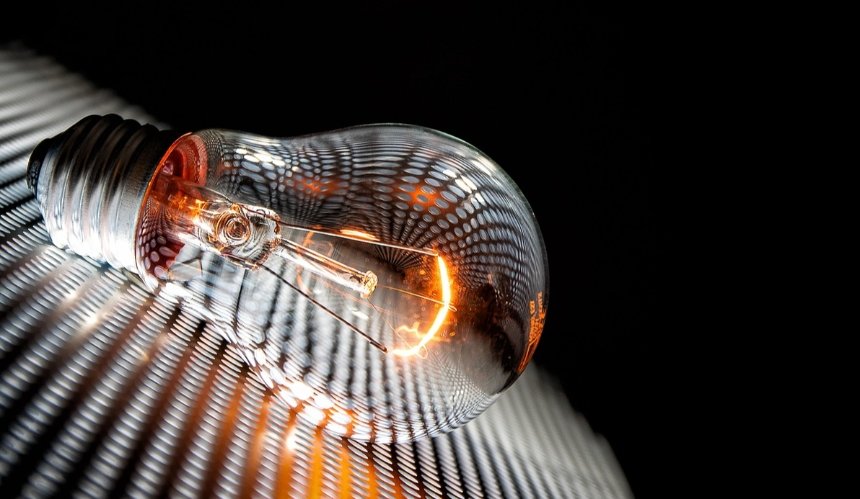 Відключення світла у Києві та області 19 листопада: які графіки