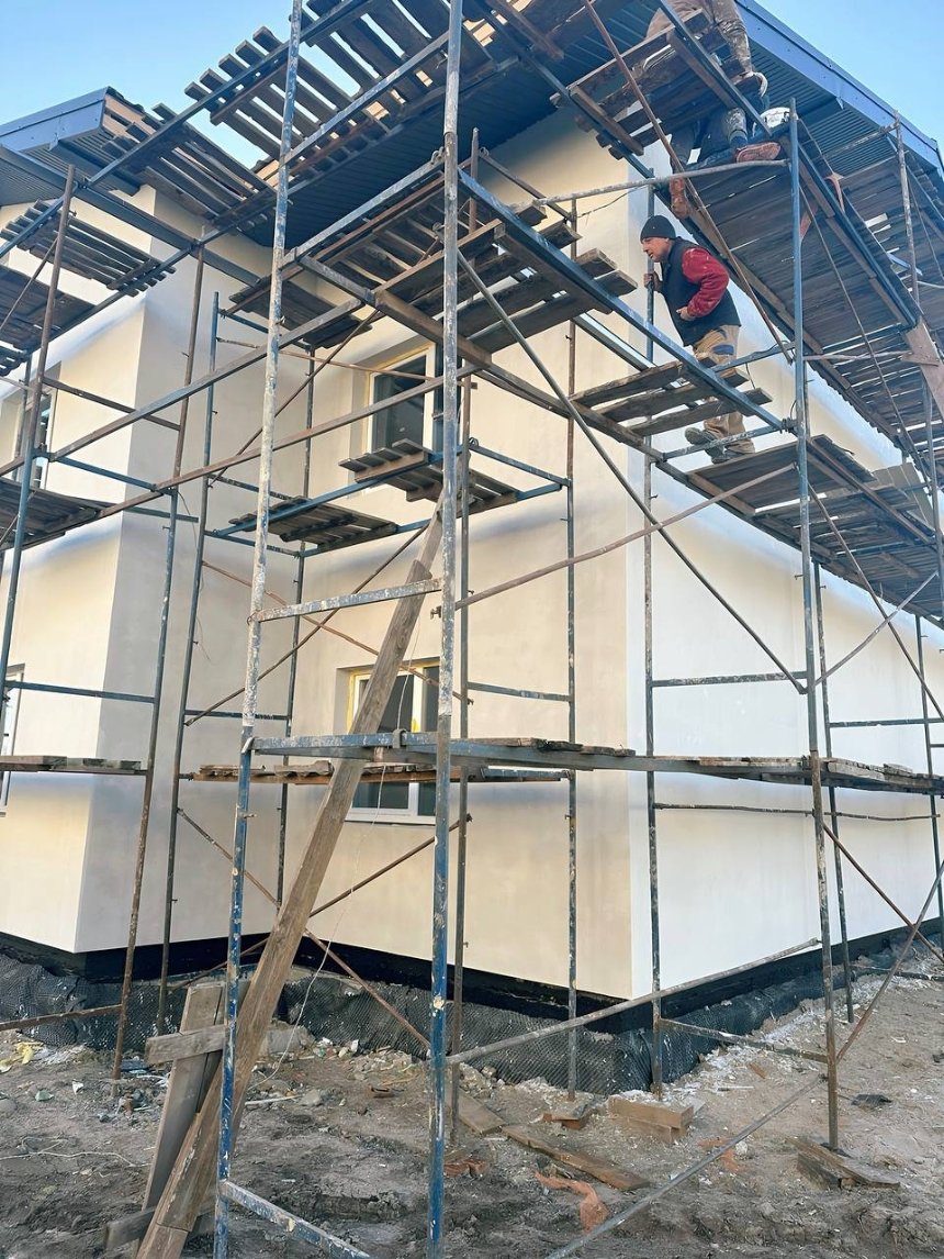 На Київщині замість зруйнованого будинку з’явиться нове енергоефективне житло