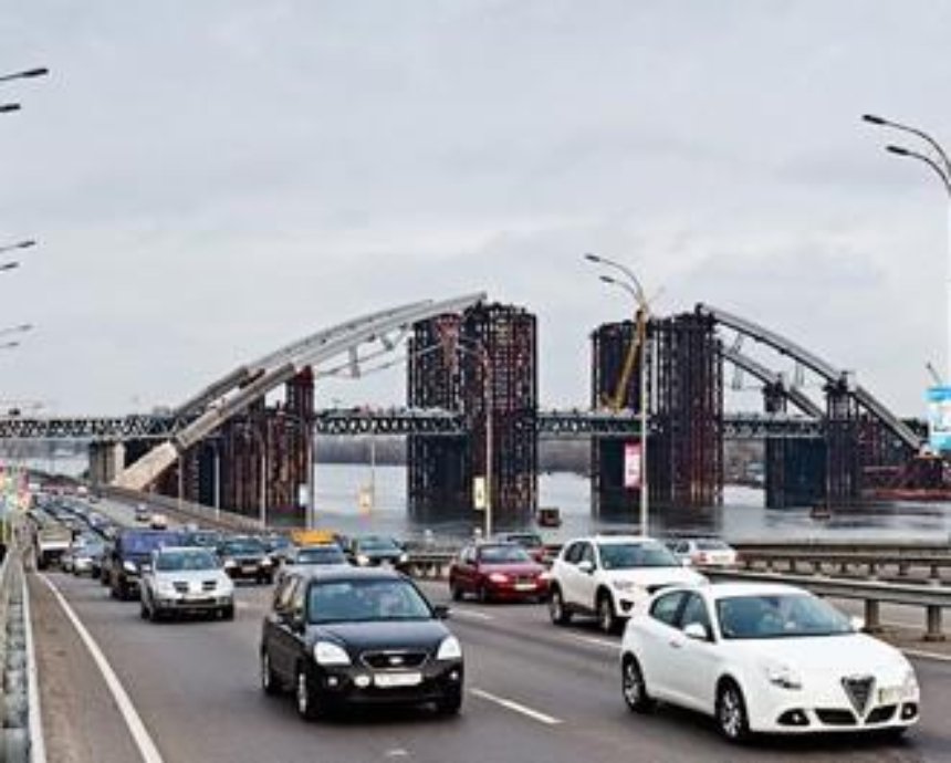 Грустный юбилей: 10 лет недостроенному Подольскому мостовому переходу
