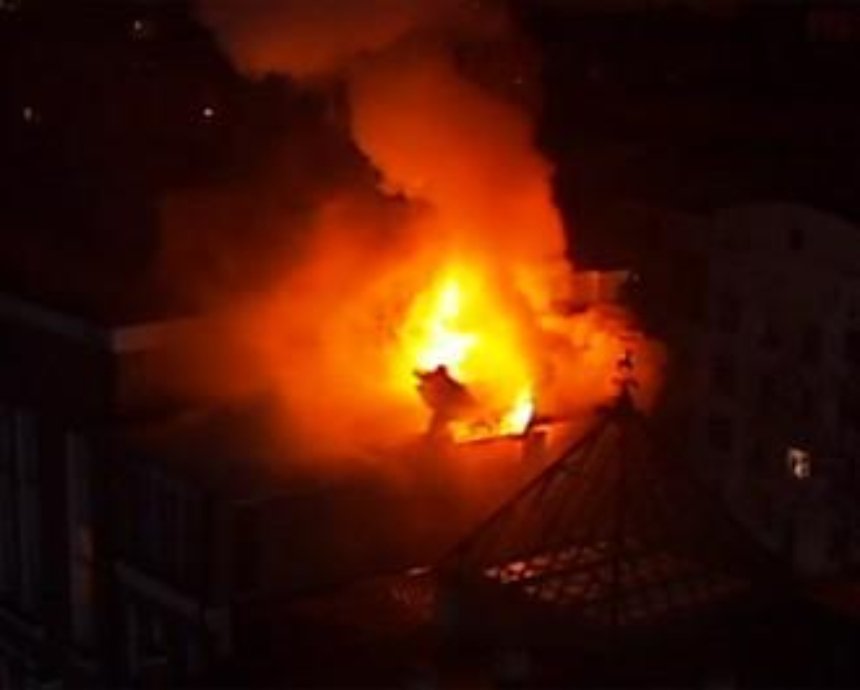 В Киеве горел банк соратника Януковича (фото, видео)