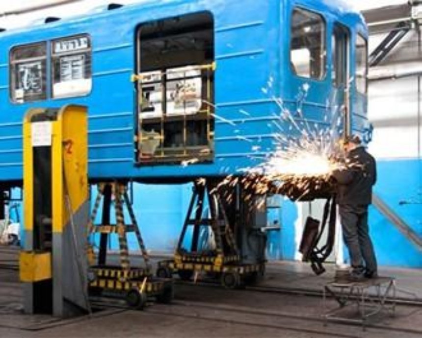На ремонт вагонов киевского метро необходимо более 25 млн. гривен