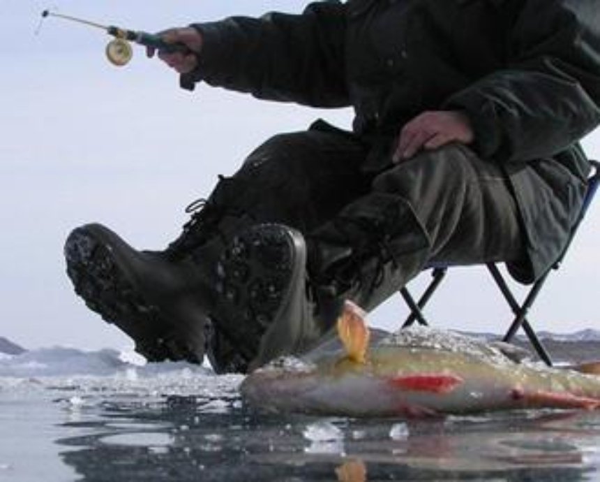 В Киеве провалился пд лед и погиб рыбак