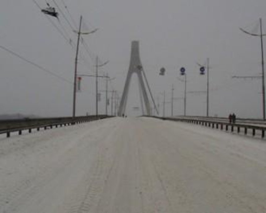 В Киеве могут начать перекрывать проезжие части на время снегопадов
