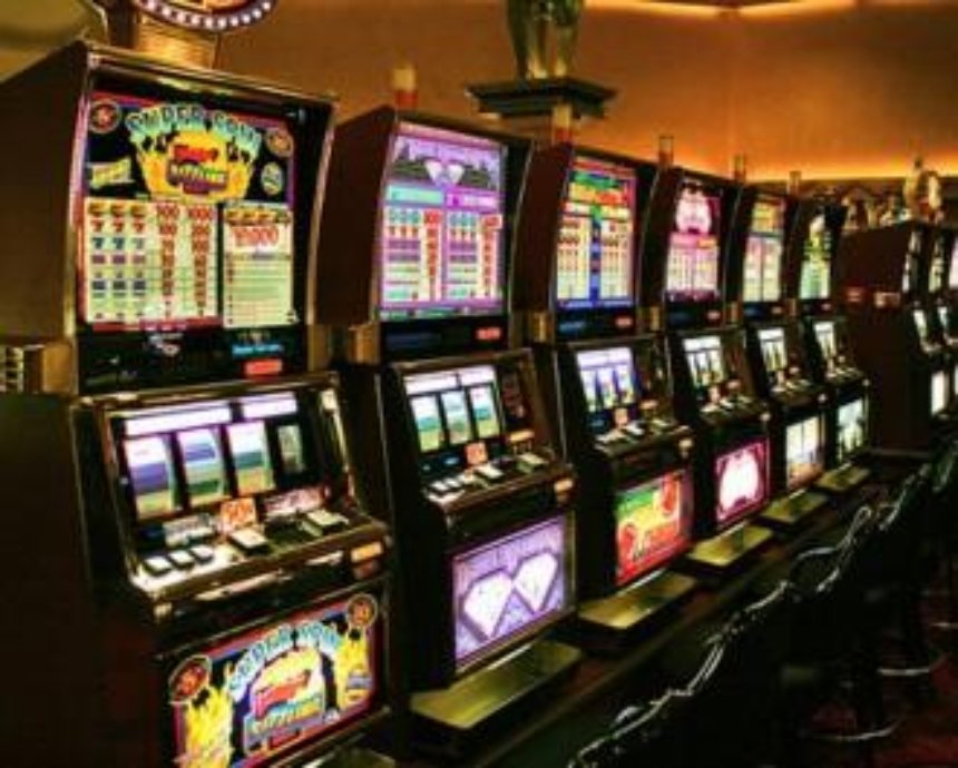 Рейд по казино: в Киеве накрыли три нелегальных заведения