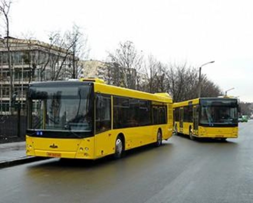 "Киевпасстранс" добавил автобусов на экспресс-маршрутах