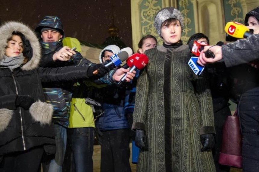 Разочаровались: Надежду Савченко предлагают лишить звания героя Украины
