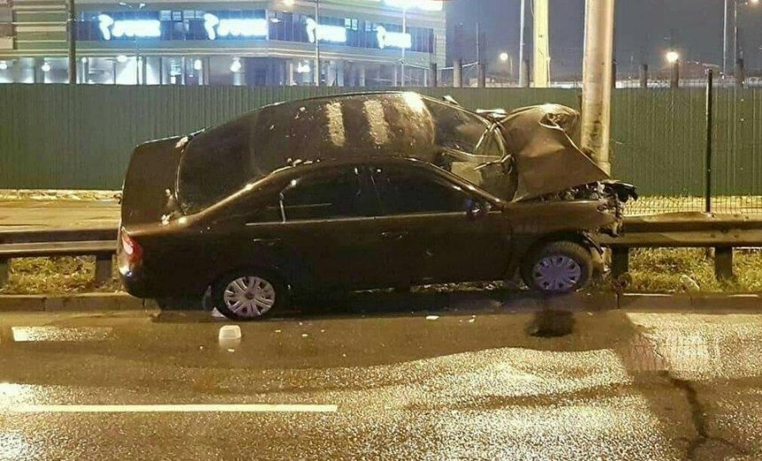 На Борщагівці водій втік з місця ДТП та покинув пораненого пасажира (фото)