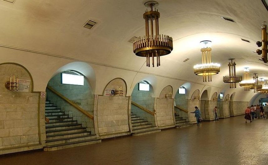 Киевская подземка может сменить график работы из-за футбольного матча
