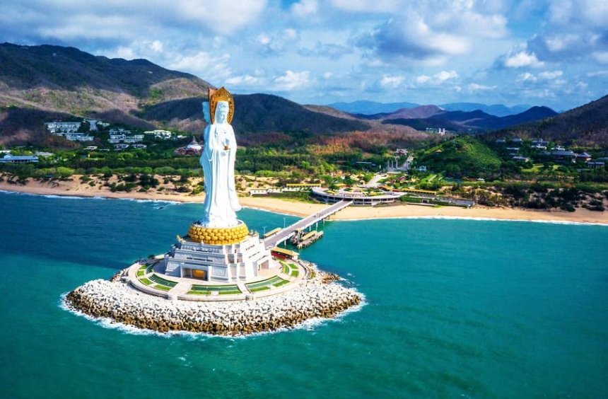 МАУ открывает чартерные рейсы на китайский курортный остров