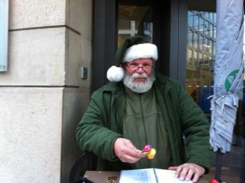 По Киеву пройдутся «зеленые» Деды Морозы